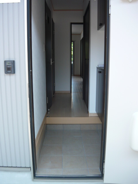 Entrance. Entrance.