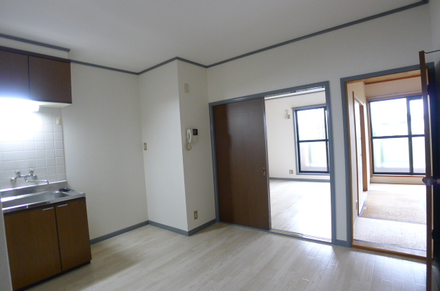Living and room