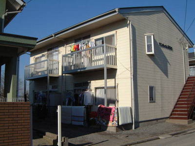 Building appearance. Situated in a quiet, residential area