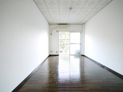 Other room space. Good per sun ・ Bright room