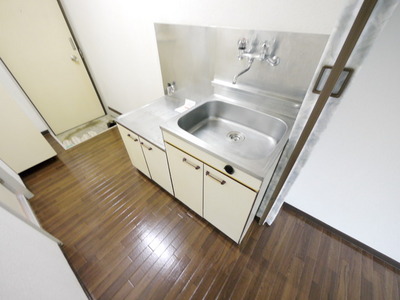 Kitchen. It is a gas stove installation type