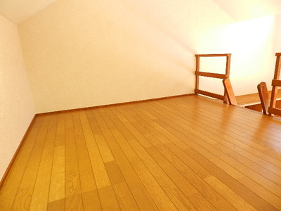 Other room space. loft