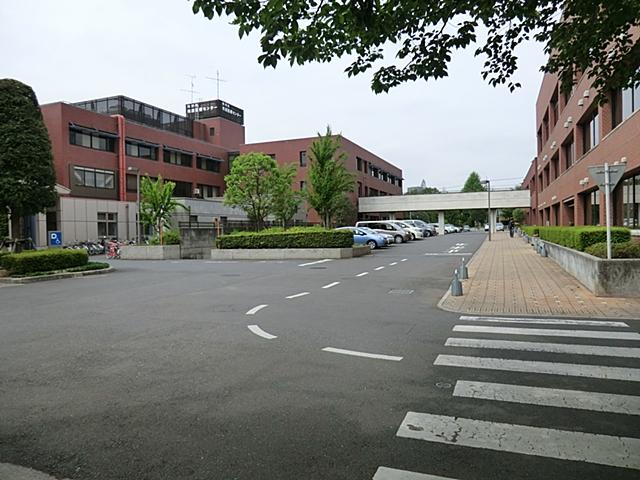 Hospital. 700m to Tokorozawa Citizens Medical Center