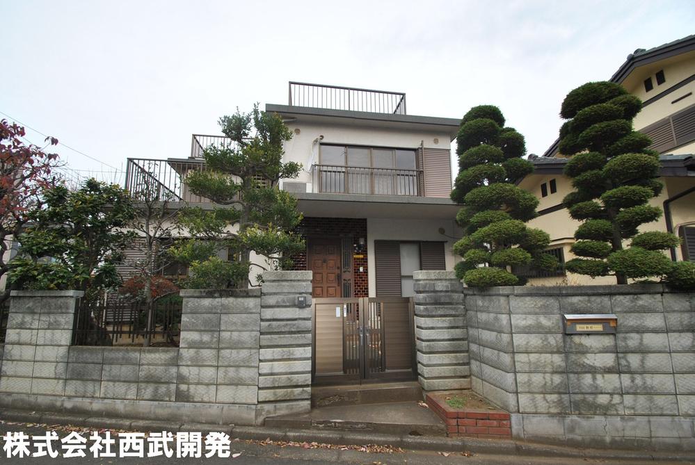 Local appearance photo