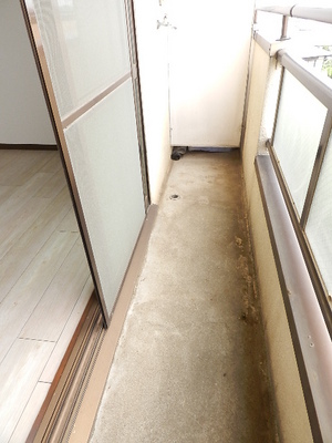 Balcony. Laundry Area