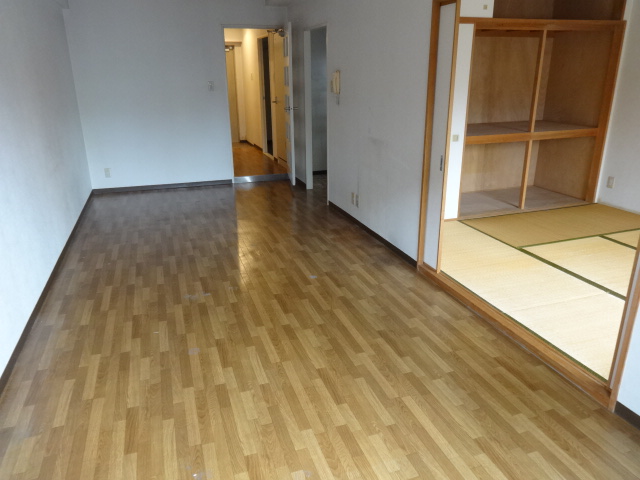 Living and room