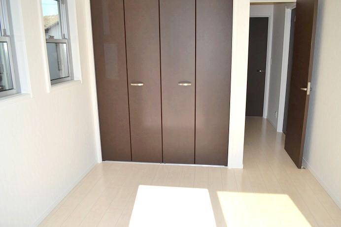 Same specifications photos (Other introspection)