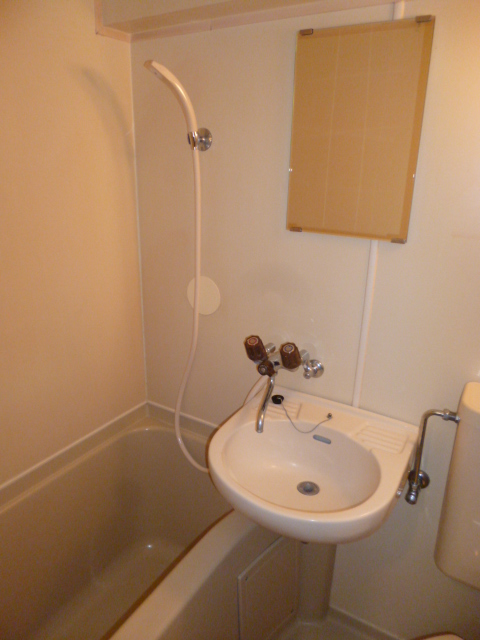 Bath. bus ・ Wash basin