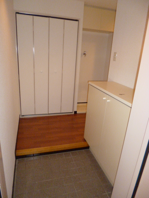 Entrance. Cupboard