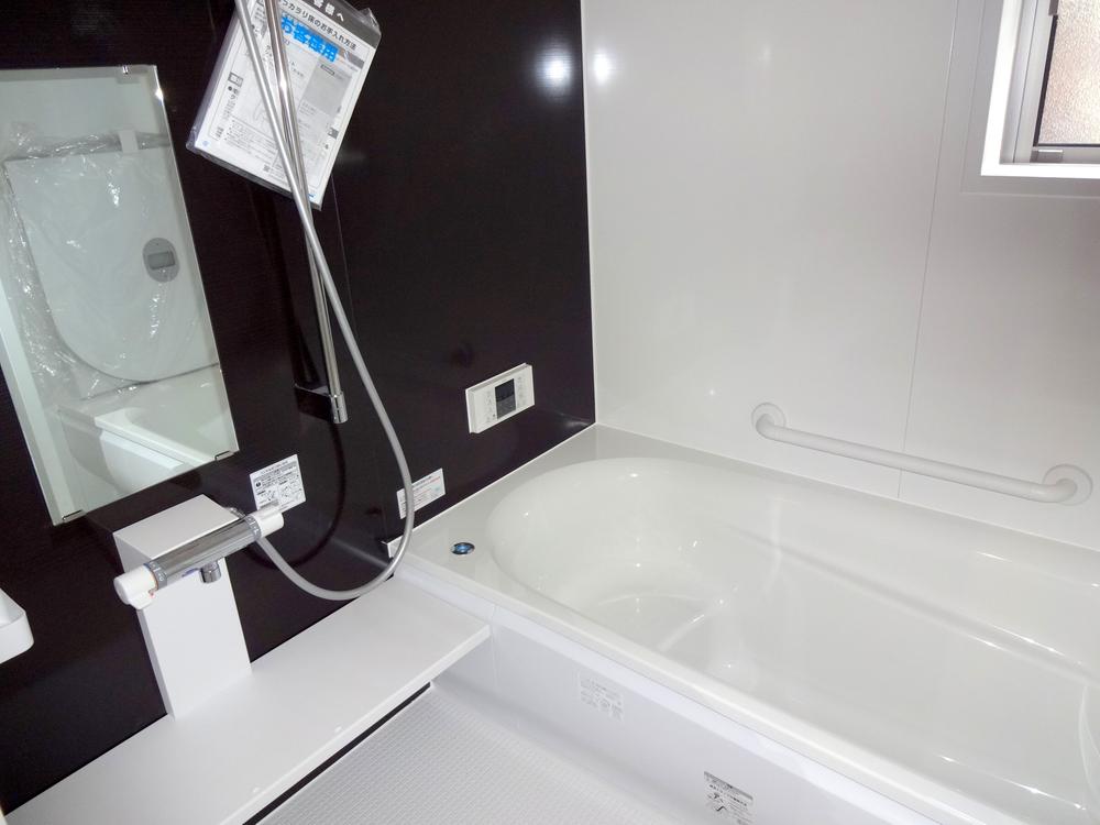 Bathroom. Indoor (11 May 2013) Shooting