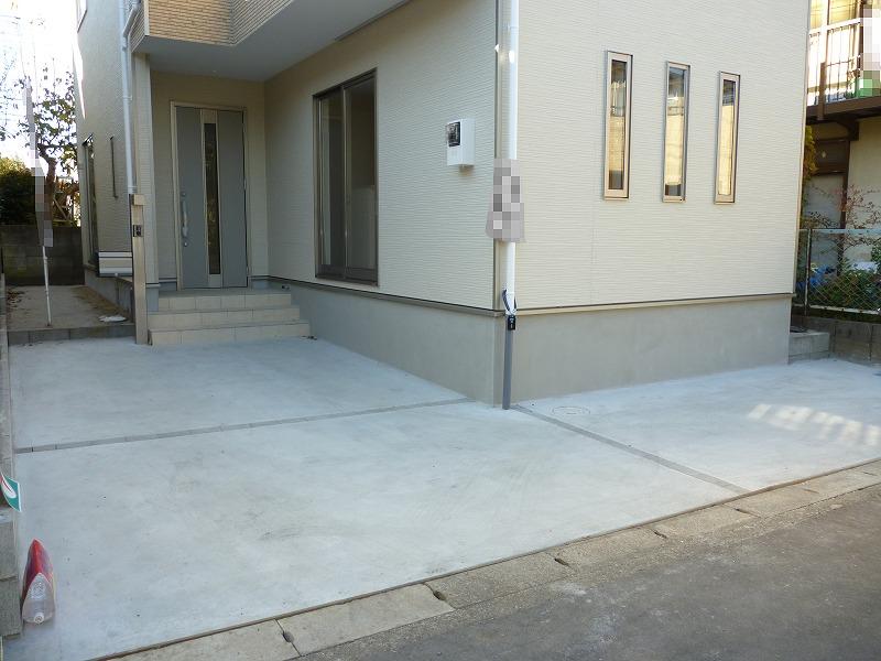 Parking lot. Local (November 23, 2013) Shooting