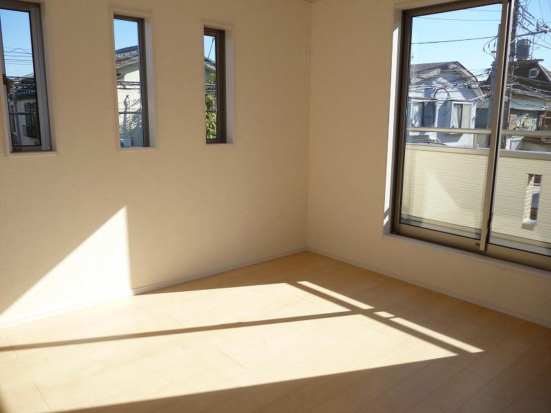 Non-living room. Local (November 23, 2013) Shooting