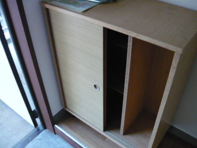 Entrance. With cupboard in the entrance