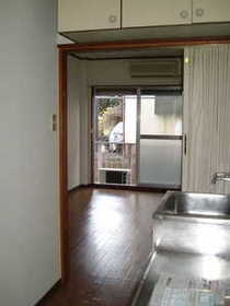 Kitchen. Heating and cooling efficiency up with accordion curtain.