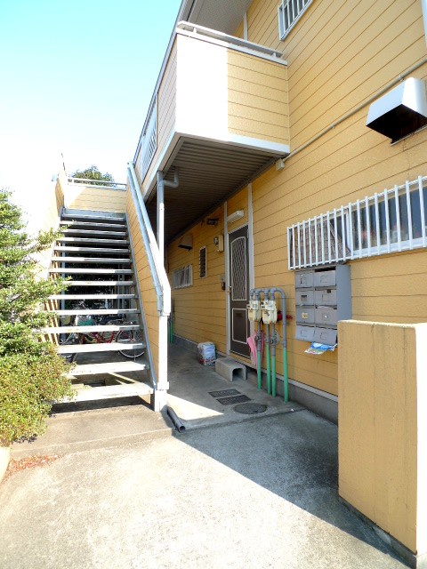 Building appearance. Stairs part