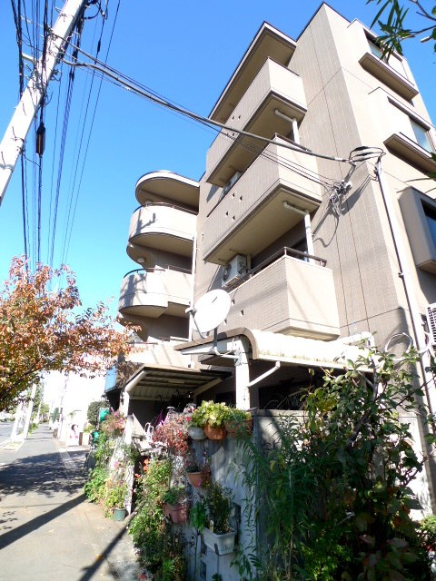 Building appearance. appearance