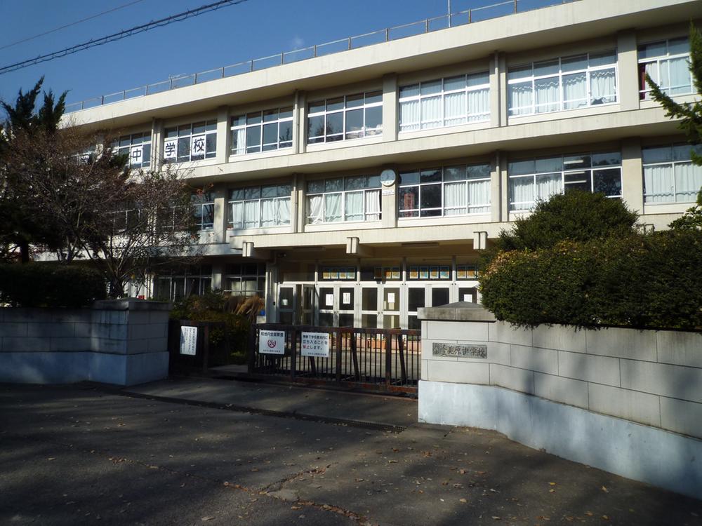 Junior high school. Mihara 1700m until junior high school