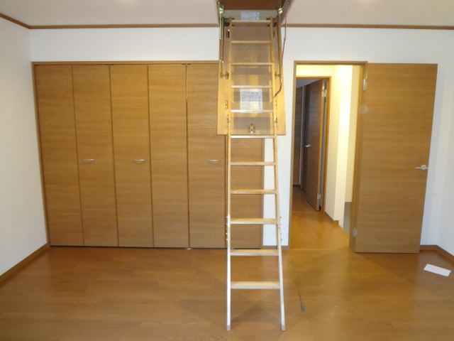 Living and room