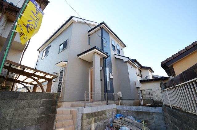 Local appearance photo. Newly built single-family to be born in a quiet living environment lined with detached. East front road is located spacious 6.2m width. 