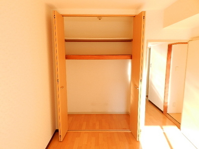 Receipt. Western style room closet