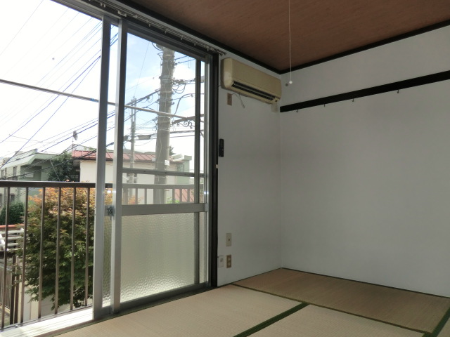 Living and room