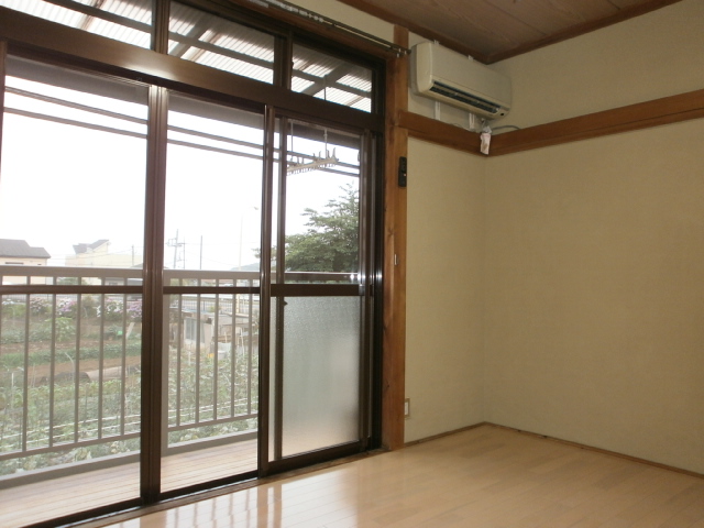 Living and room