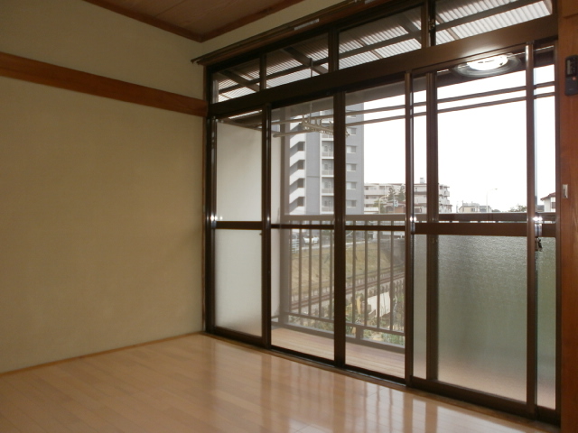 Living and room