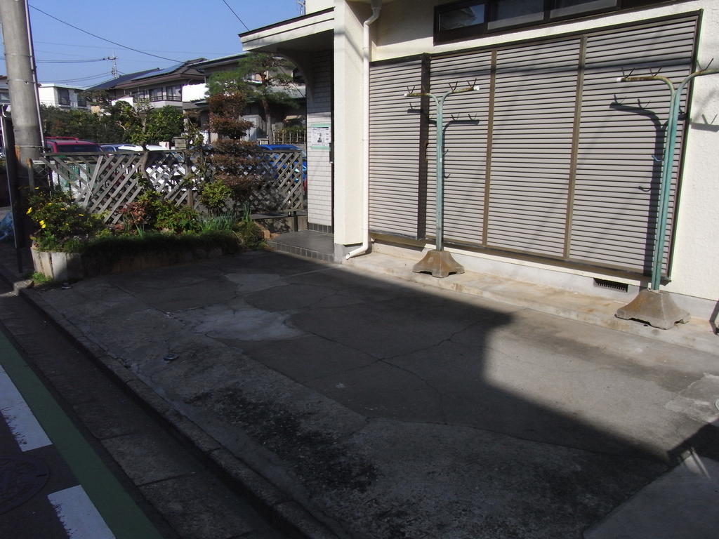 Parking lot