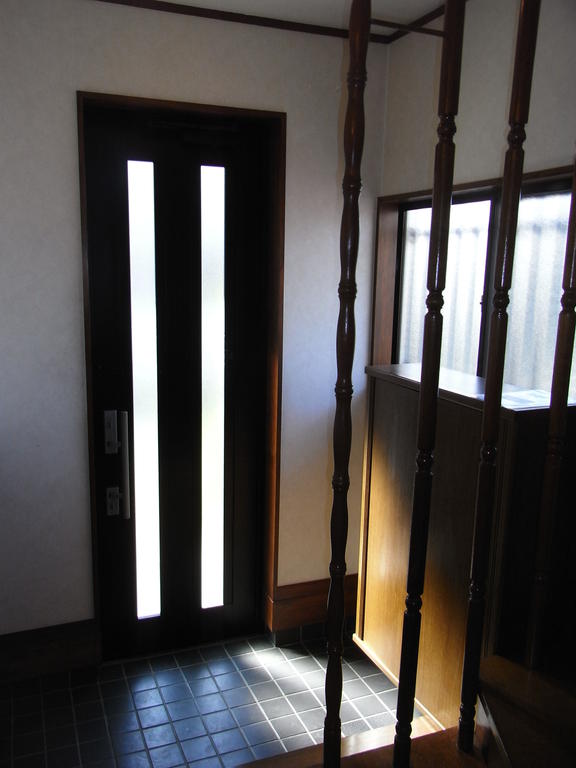 Entrance. Comfortable spacious entrance