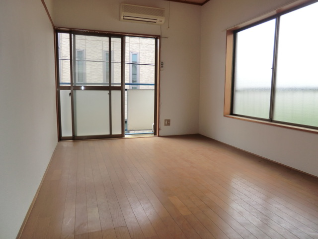 Living and room