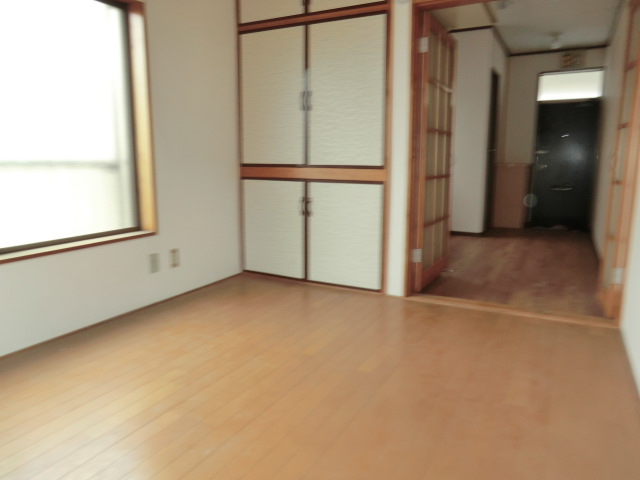 Living and room