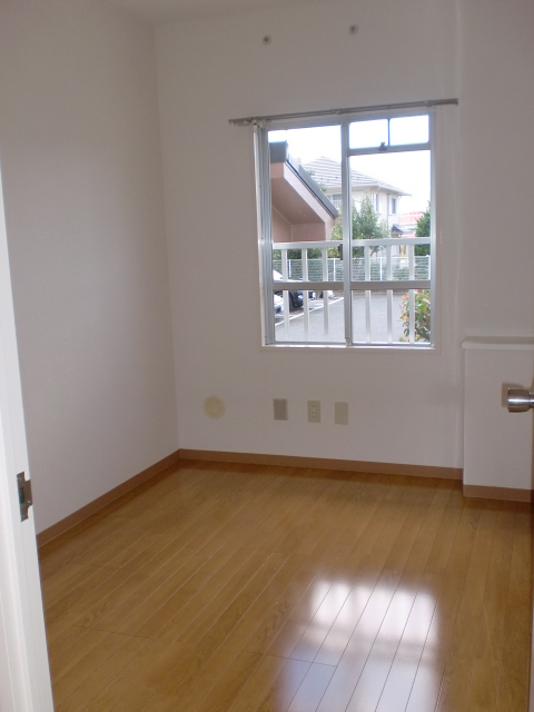Other room space. Western style room