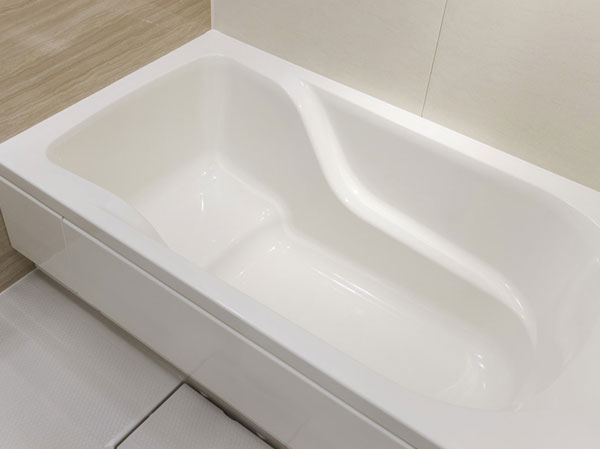 Bathing-wash room.  [Relaxation tub LUXZ] Ergonomics, "Relaxation" pursue the function of the bathing experimental data on the basis of. Back from the head, To feet, It provides a pleasant relaxing time tub design to keep a natural attitude.