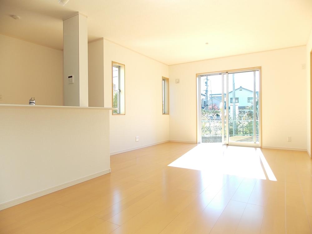 Living. 1 Building room (November 2013) Shooting