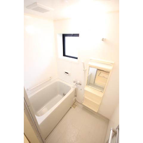 Bath. Reheating hot water supply