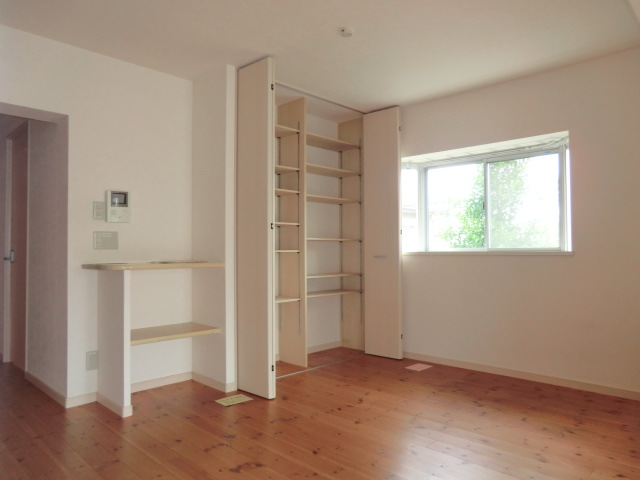 Living and room