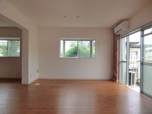 Living and room