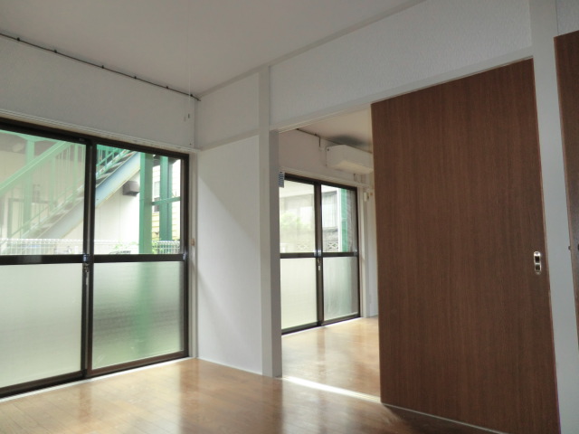 Living and room