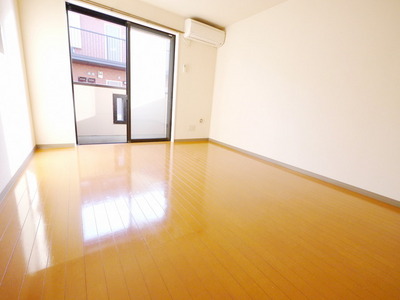 Living and room. Bright 7 Pledge of Western-style