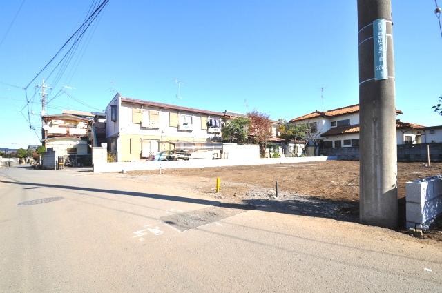 Local photos, including front road. Also not good wife of operation, Favorite husband to two Allowed happy car spaces of the car messing around.