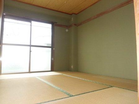 Other room space. 6 Pledge Japanese-style room. Here also bright in the veranda surface room.