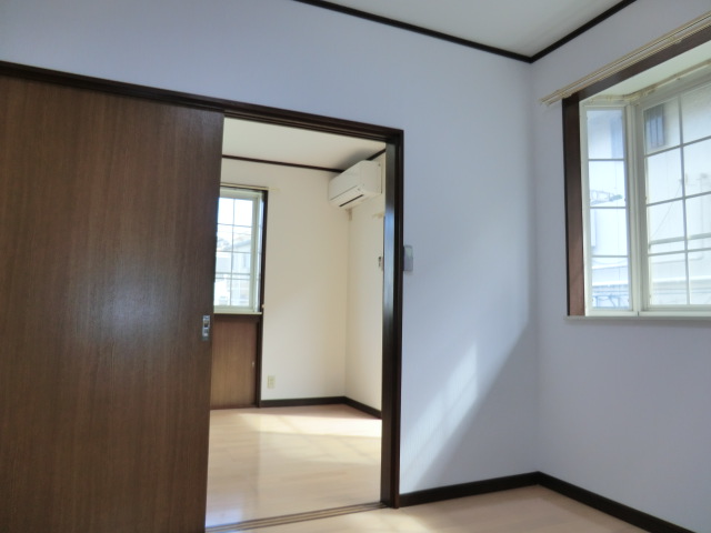 Living and room