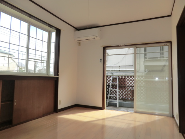 Living and room