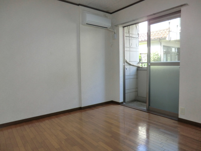 Living and room