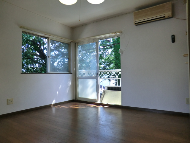 Living and room