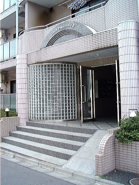 Other common areas. entrance.