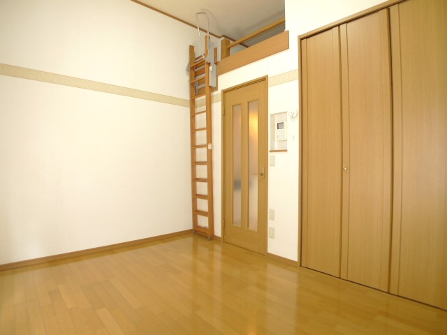 Living and room. Loft stairs retractable