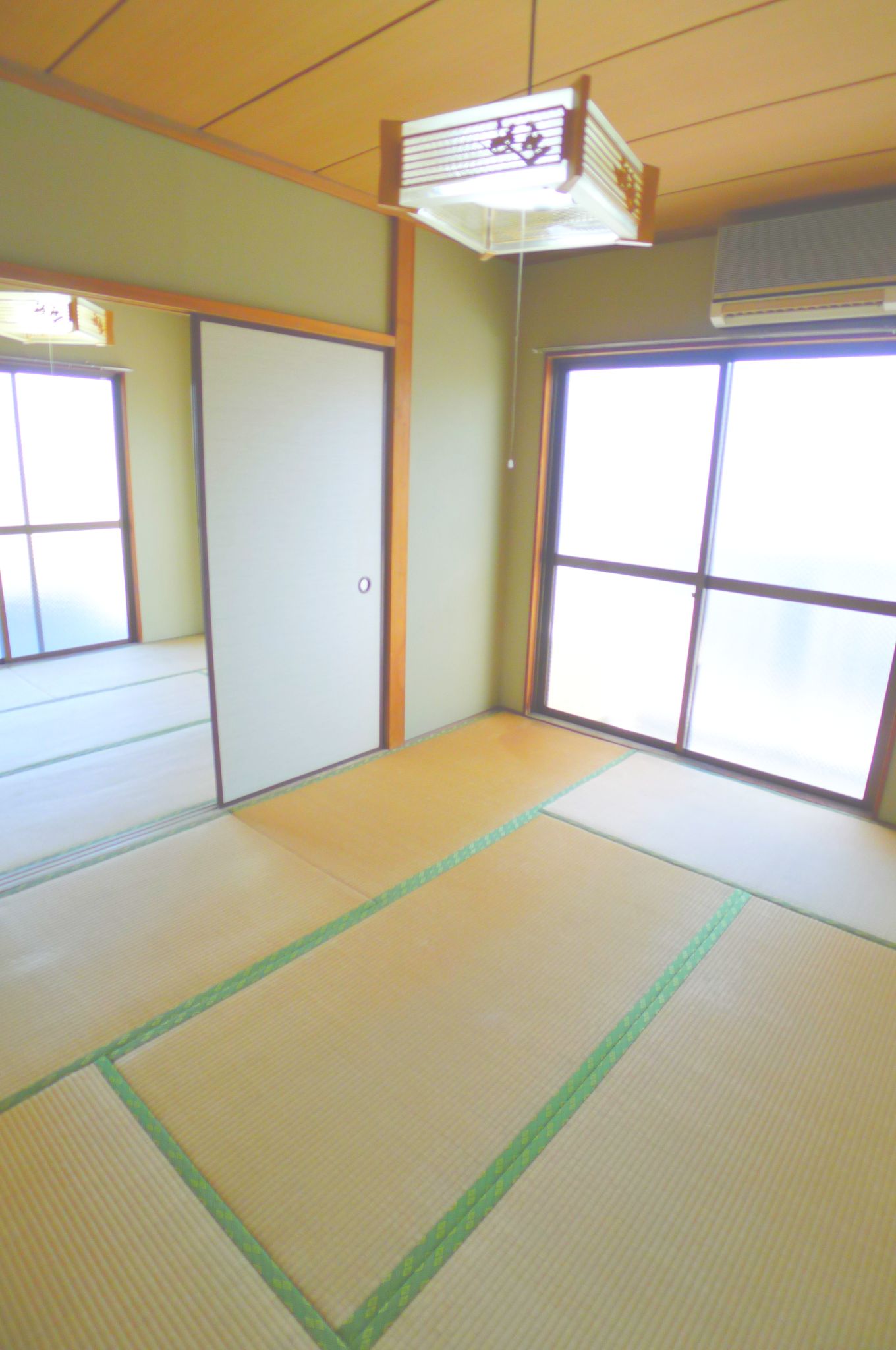 Living and room. Bright rooms
