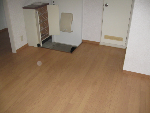 Living and room. Dining space