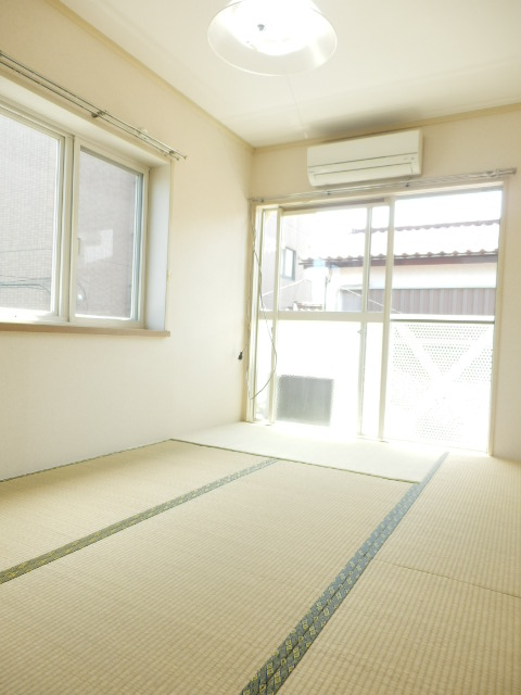 Living and room
